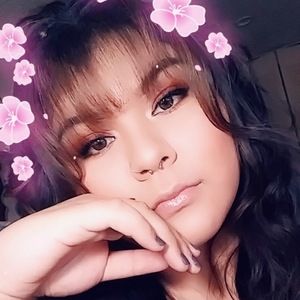 Meet your Posher, Corina